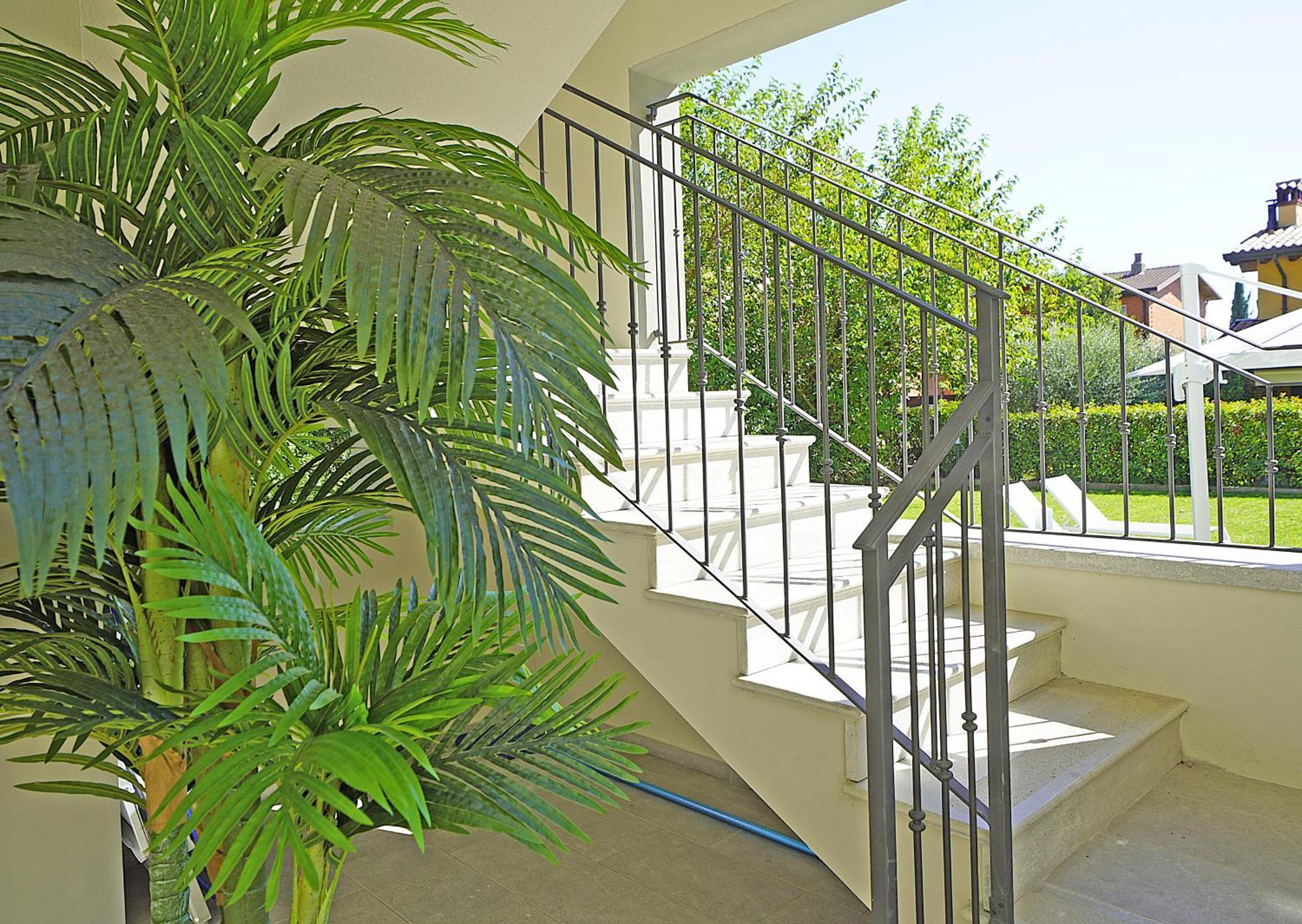 Villa Caterina Apartments By Wonderful Italy Desenzano del Garda Exterior photo