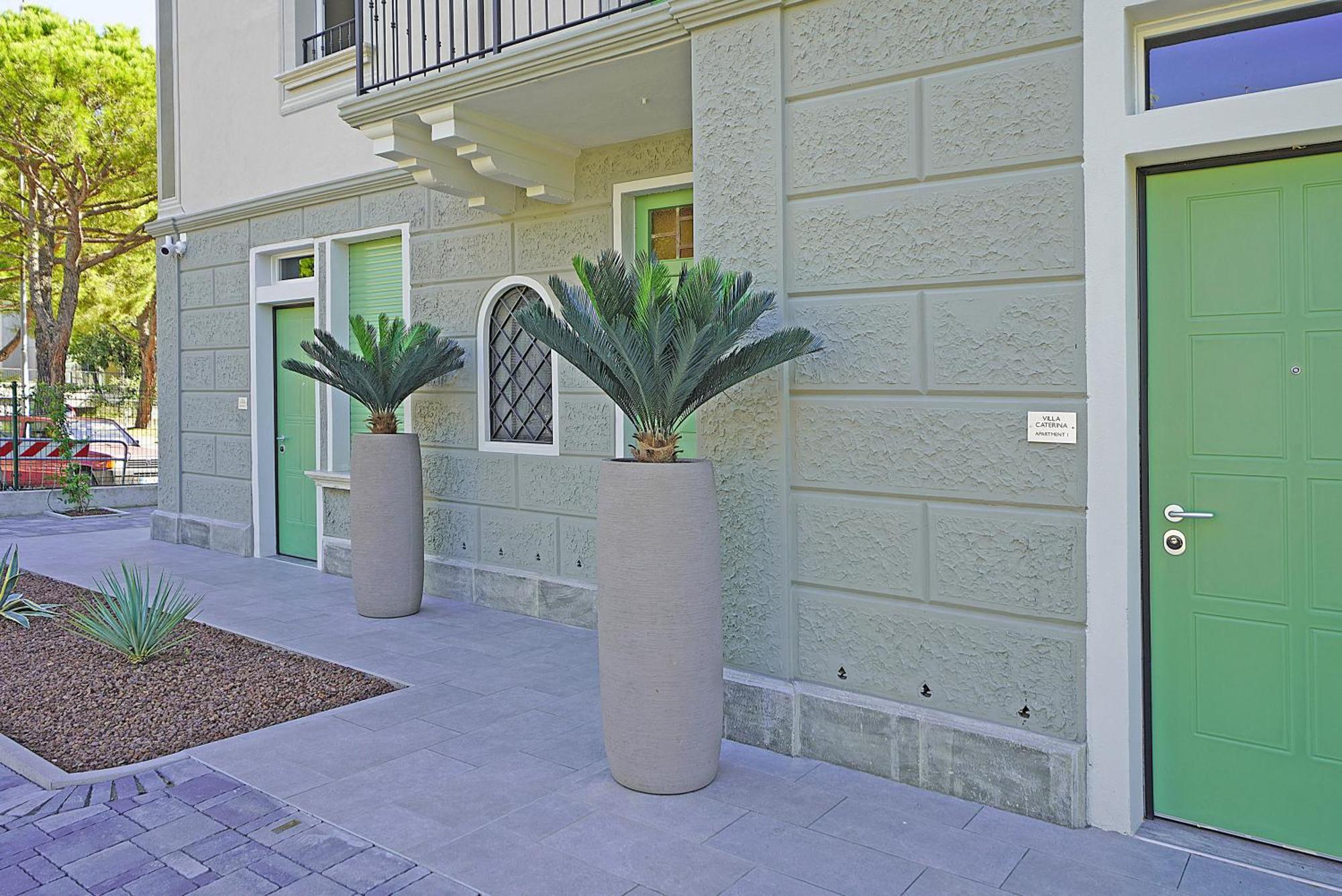 Villa Caterina Apartments By Wonderful Italy Desenzano del Garda Exterior photo