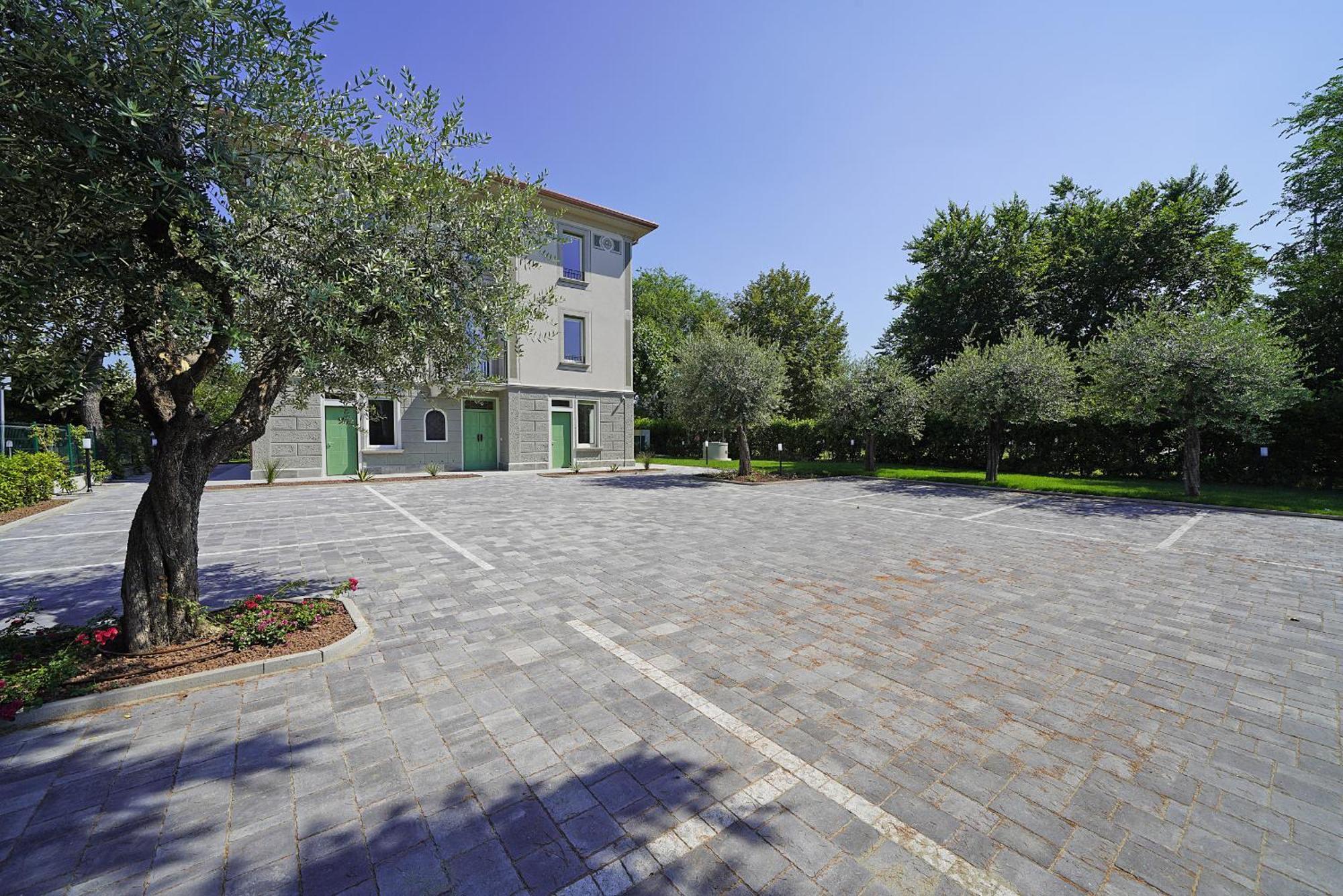 Villa Caterina Apartments By Wonderful Italy Desenzano del Garda Exterior photo