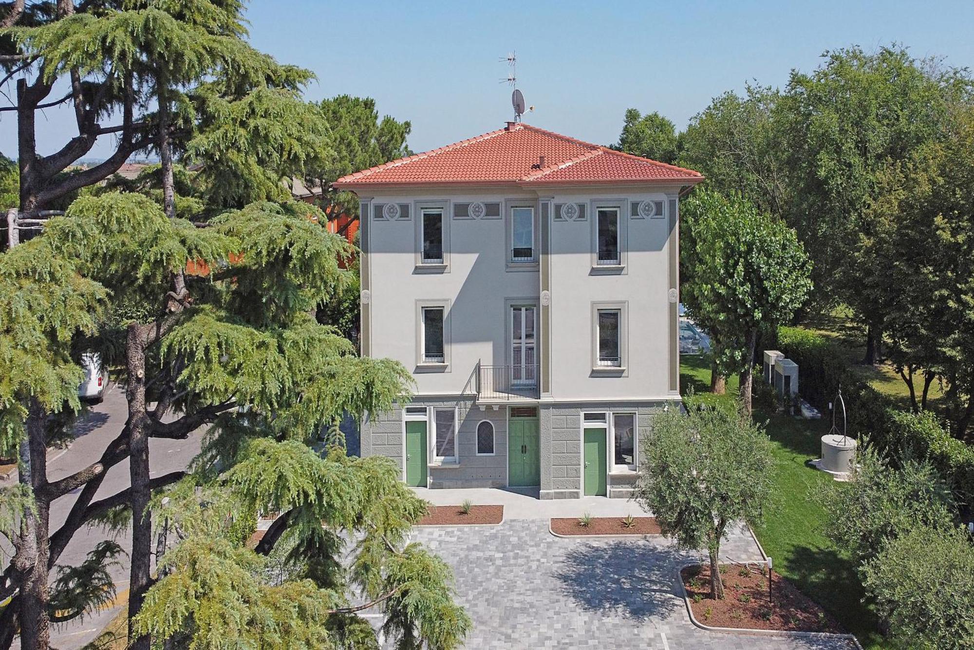 Villa Caterina Apartments By Wonderful Italy Desenzano del Garda Exterior photo